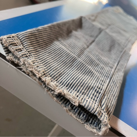 Stripes design distressed denim jeans - Picture 5 of 7